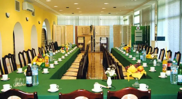 Hotel Restauracja Kaukaska Jadwiga Choroszy, Забронировать Отель Отели и гостиницы Вольштына, Отель