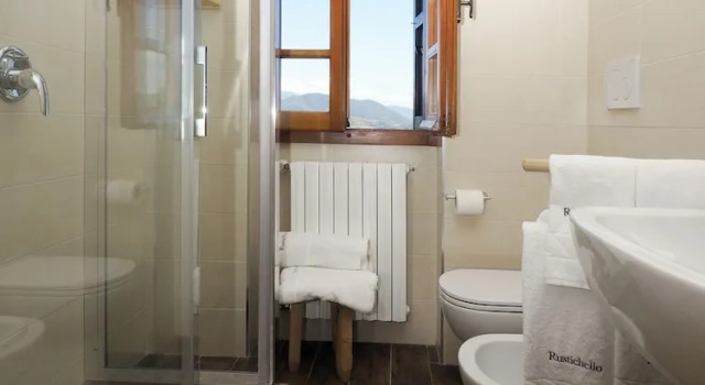 Двухместный номер Superior c 1 комнатой с балконом и с красивым видом из окна Hotel Spa Toscana - Locanda Il Rustichello