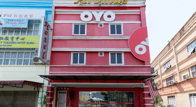 OYO 504 Hotel Aromas Kulai, Varaa Hotelli Hotellit Johor pysäköinnillä, Pysäköinti