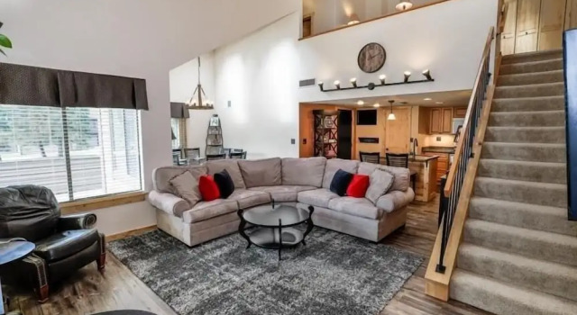 Seven Springs 2 BR Premium Condo, Walk to Slopes by RedAwnin, Buchen Sie Hotel Seven Springs USA