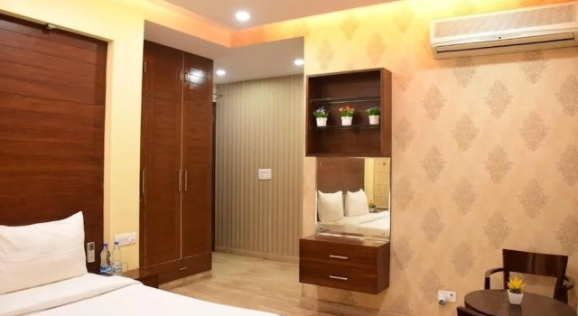 When In Gurgaon - Service Apartments near Medanta Medicity, Забронировать Апартаменты/квартира Отели штата Харьяны с парковкой, Парковка