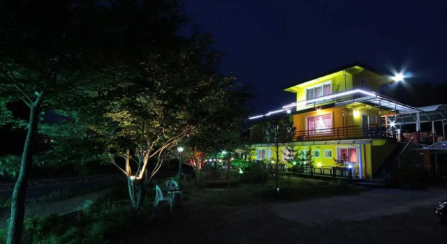 Herb Story Pension, Boek Hotel Hotels in Gangwon-Do met parkeren, Parkeren