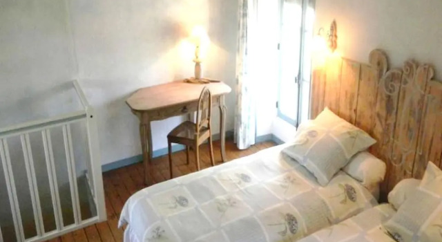 House With one Bedroom in Nonant, With Furnished Garden and Wifi, Забронировать Отель  