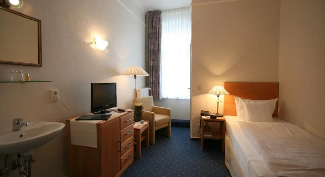 Hotel Gutenberg, Забронировать Отель Вестерланд Зильт-Ост, рядом с Аквапарк "Зюльтер Велле"