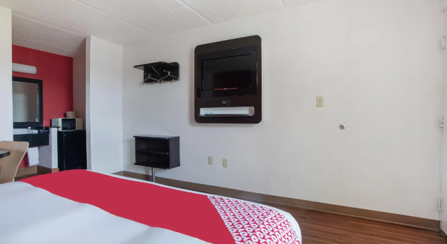 Апартаменты OYO Hotel Lake Park/Valdosta I-75