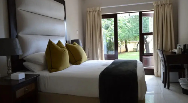 Номер Luxury The Capital Guest House