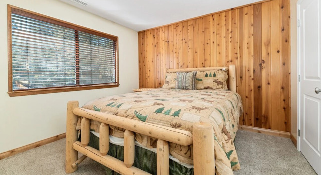 Whiskey Pines Chalet - Warm And Cozy With Clean, Modern Features Made More Fun With A Game Room 4 Bedroom Home, Rezerwuj Chalet Big Bear Lake Stany Zjednoczone