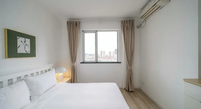 Апартаменты Superior Tyms Family 4BR 2BA APT Residence