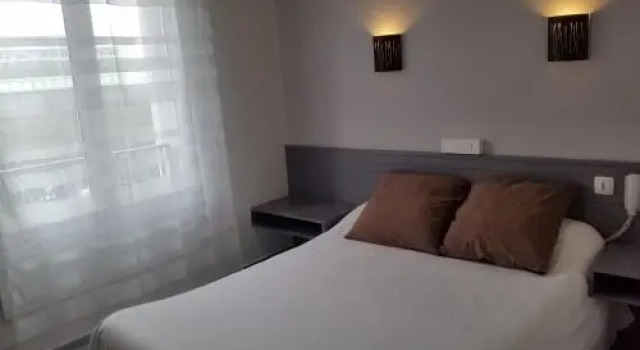 Le Pasteur, Rezerwuj Hotel Brest 