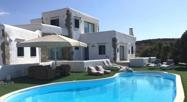 Вилла Quality Brand Villas 5br magnificent Laura Estate Basket Tennis court Billiards Gym Large Pool Fireplace Bar Parking Barbecue 3 kitchens