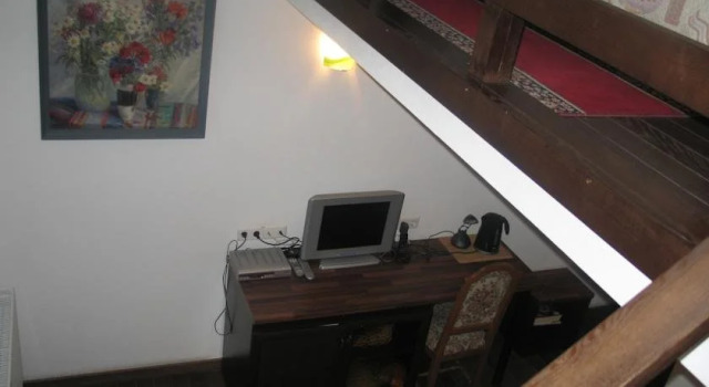 Raikomovskaya Hotel, Buchen Sie Hotel Dnipro Oblast Dnipropetrowsk