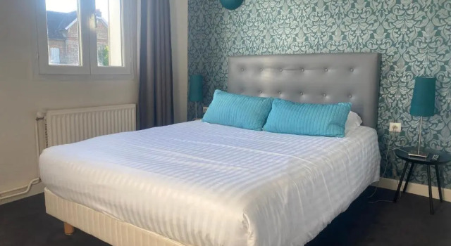 Двухместный номер Standard Contact Hotel Hôtel De Troyes
