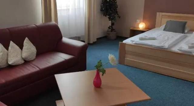 Трёхместный люкс Hotel Club Trio
