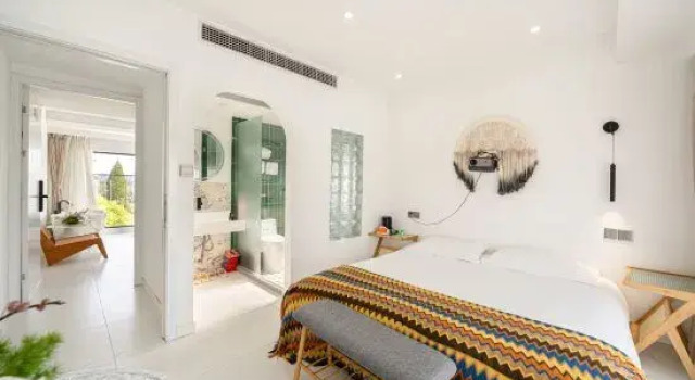 Семейный люкс с видом на внутренний двор Weiran Designer Homestay