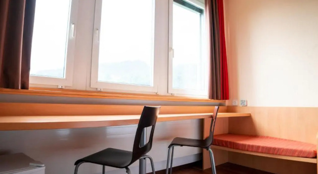 Двухместный номер Standard с видом на горы ibis Luzern Kriens