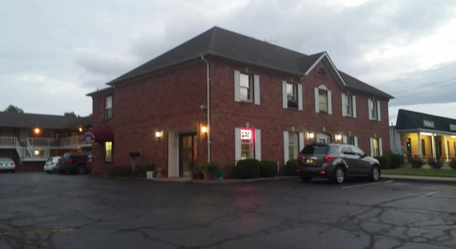 Old Bardstown Inn, 予約 ホテル バーズタウン Bourbon Trail Kentucky