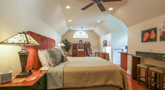 Номер Deluxe Harvey House Bed & Breakfast