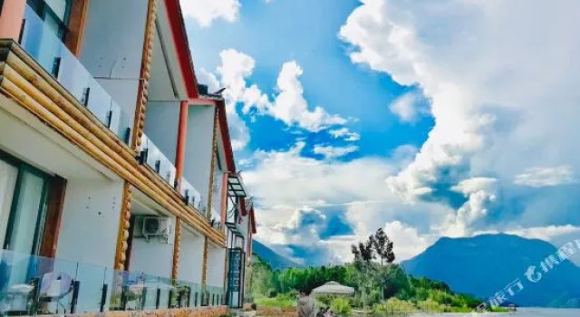 Yunshui Mountain Villa, Buchen Sie Villa Villen in Lijiang, Villa
