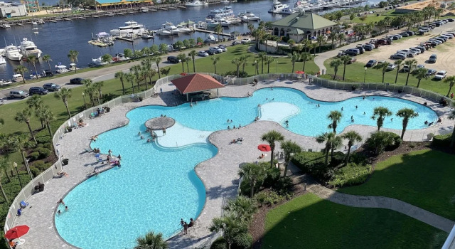 Номер Standard с 3 комнатами с балконом Yacht Club Villas #2-405