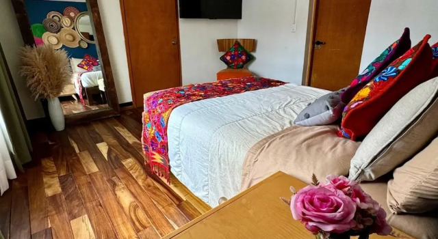 Номер Standard Homestal California Hostal en Tlaquepaque