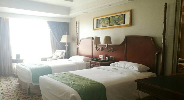 Star Lake Hotel