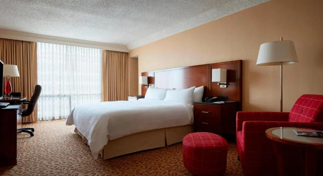 Номер Standard Stamford Marriott Hotel & Spa