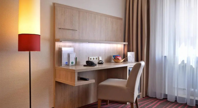 Трёхместный номер Courtyard Europäischer Hof