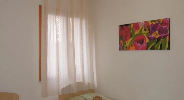 Nice Flat for 6 Guests With Private Garden, Prenota Appartamento Hotel a Veneto con parcheggio, Parcheggio