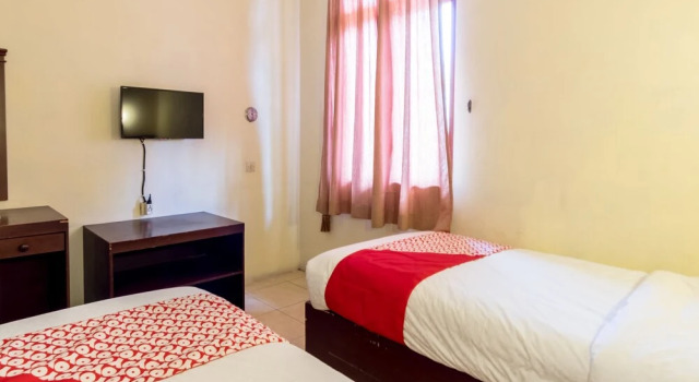 Hotel Bumi Asih Medan by Oyo Rooms, Rezerwuj Hotel Medan Sumatra