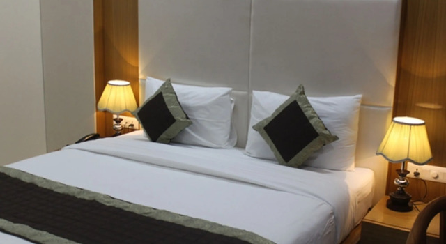 Hotel Anand International