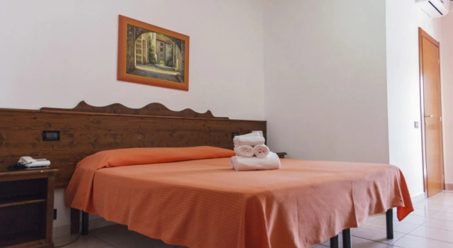 Hotel Bizantino, Book Hotel Hoteller i Massafra med parkering, Parkering