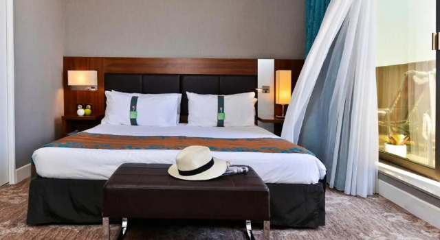 Люкс с 2 комнатами Holiday Inn Nice by IHG