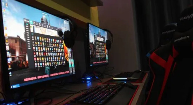 Yan'an Yusen E-sports Hotel, Prenota Hotel Yanan Shaanxi