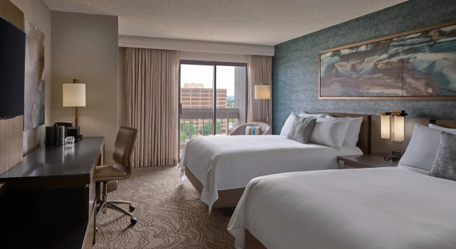 Четырёхместный номер Standard с балконом Denver Marriott Tech Center