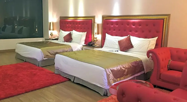 Номер Premium The Royal Pinnacle Hotel