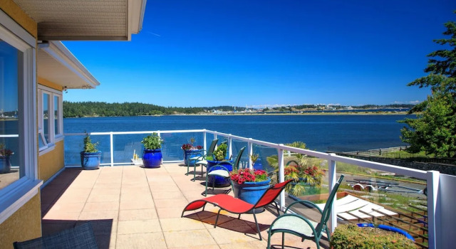Номер Standard Birds of a Feather Victoria Oceanfront Studio Suites