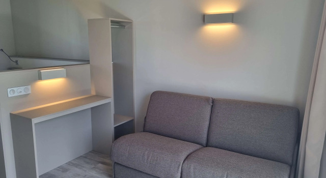 Kyriad Hotel Angoulême Nord, Rezervovat Hotel Wellness hotely v Charente, SPA