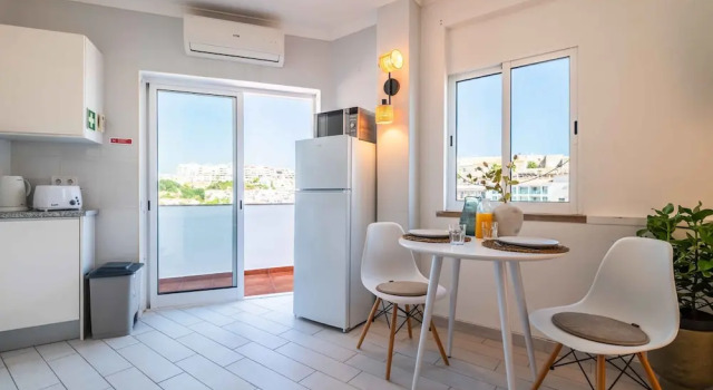 Коттедж Downtown Rooftop 1 Bedroom Apartment