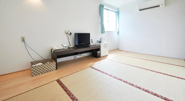 Трёхместный номер Standard Hotel Select Inn Saitama Moroyama