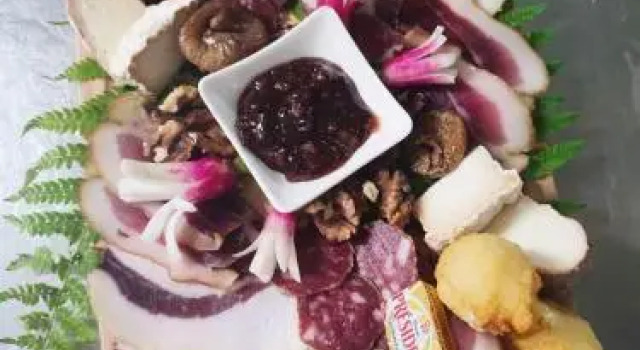 Hôtel Restaurant Les Chasseurs, Prenota Hotel Pietracorbara Capo Corso