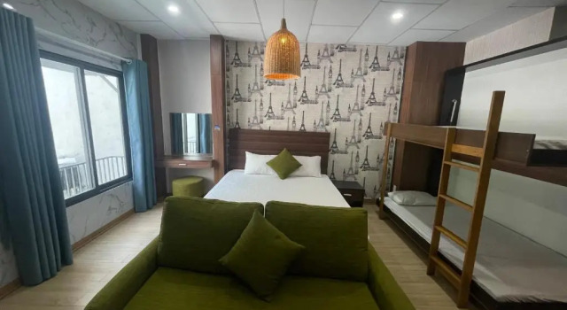 Семейный номер Standard с балконом Benzen Boutique Stays