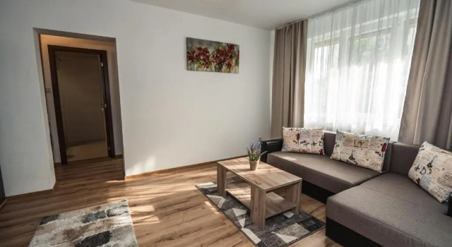 Apartament Rivulus Family 22, Rezerwuj Apartament Hotele w Carpathians - Romania z parkingiem, Parking