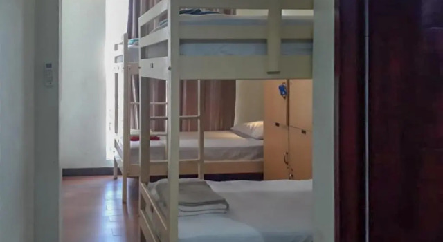 Кровать в общем номере (женский номер) RedDoorz Hostel @ Manado Green Hostel