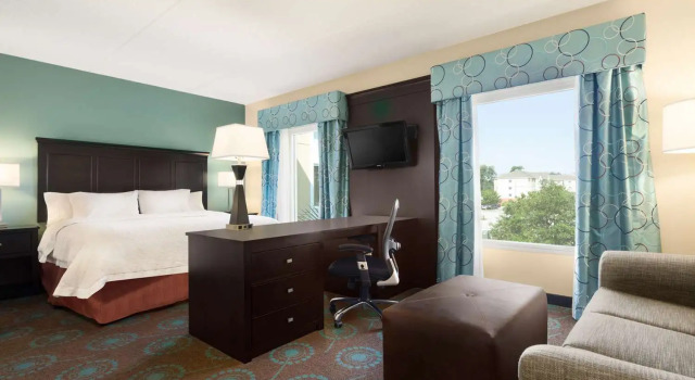 Двухместный люкс c 1 комнатой Hampton Inn & Suites Bluffton-Sun City