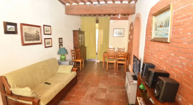 Lucca Central Garden Cottage