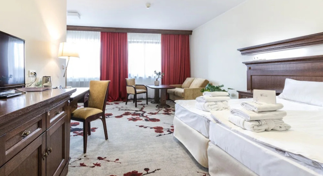 Двухместный семейный номер Standard Hotel Crocus