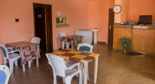 Fun City Hotel 1, Prenota Hotel Hotel a Epe con colazione, Colazione