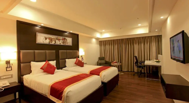 Двухместный номер Executive Goutham Grand Hotel