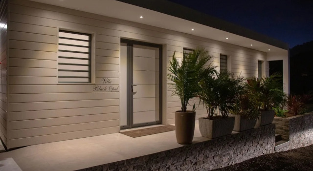 Dream Villa Black Opal