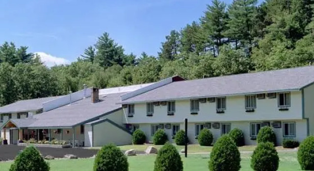 Люкс Eastern Inn & Suites